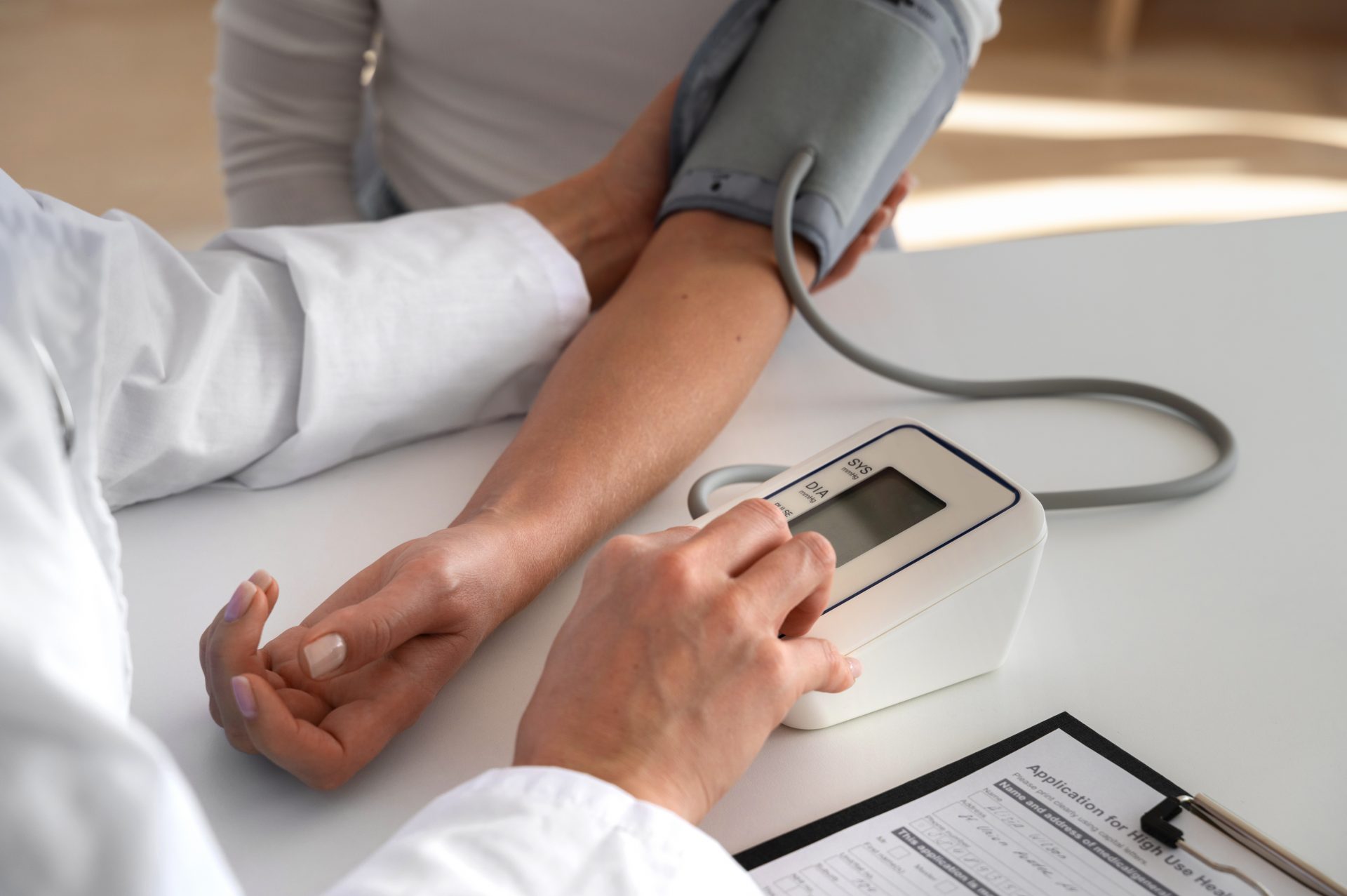 high angle doctor using tensiometer